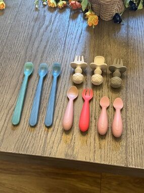Set of 10 child utensils